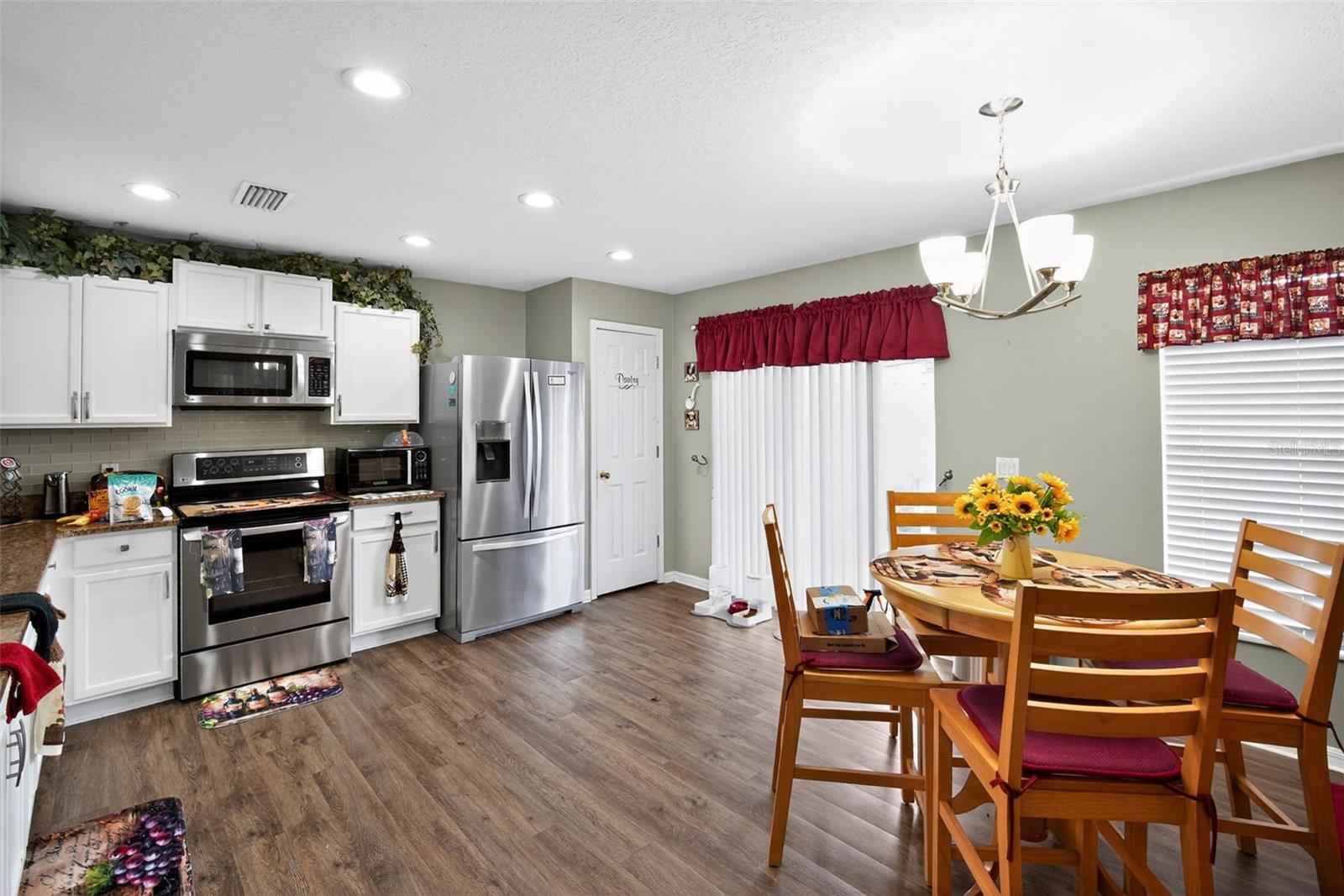 Image 10 of 29 For 2608 Whitewood Road