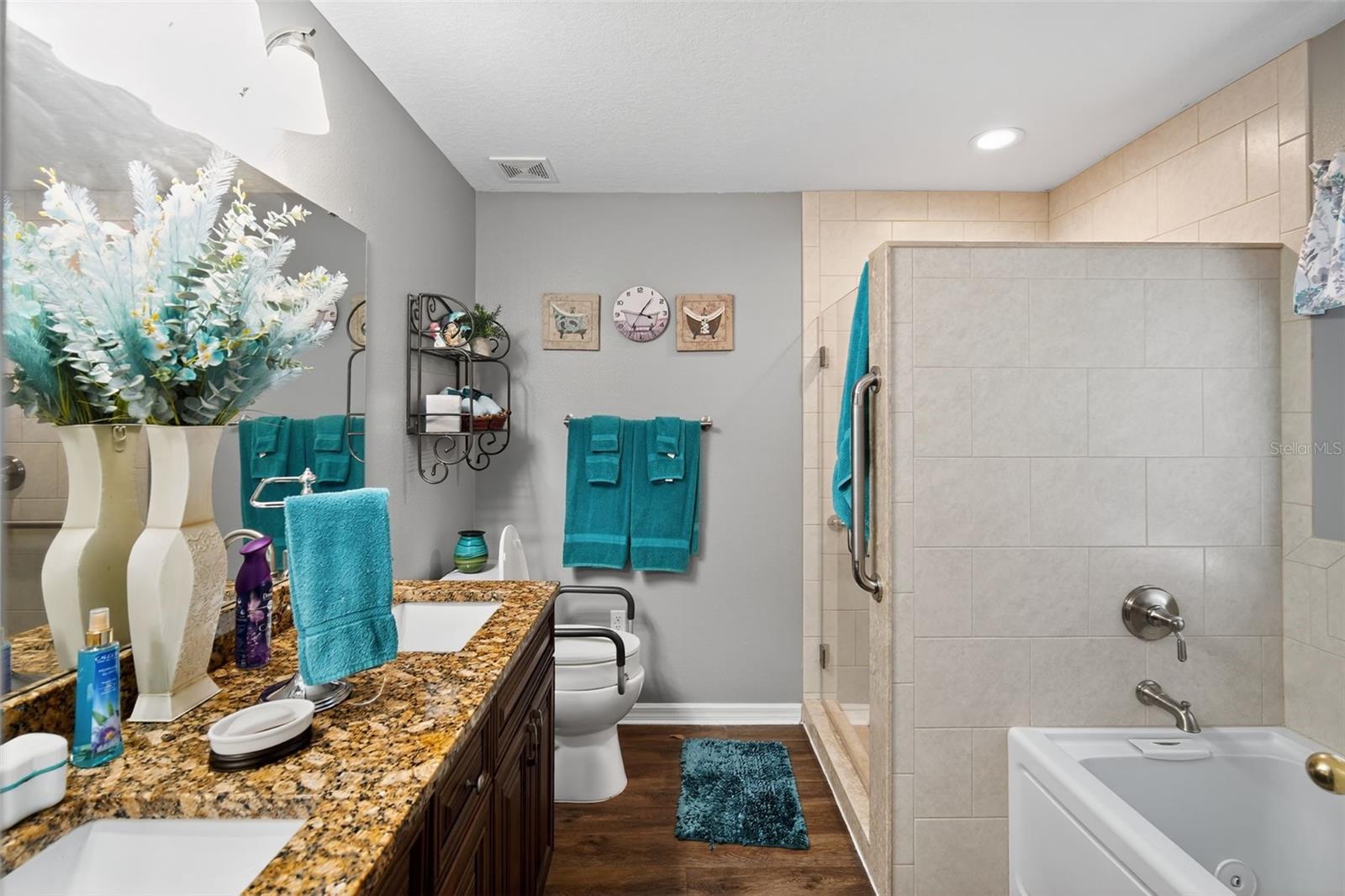 Image 15 of 29 For 2608 Whitewood Road