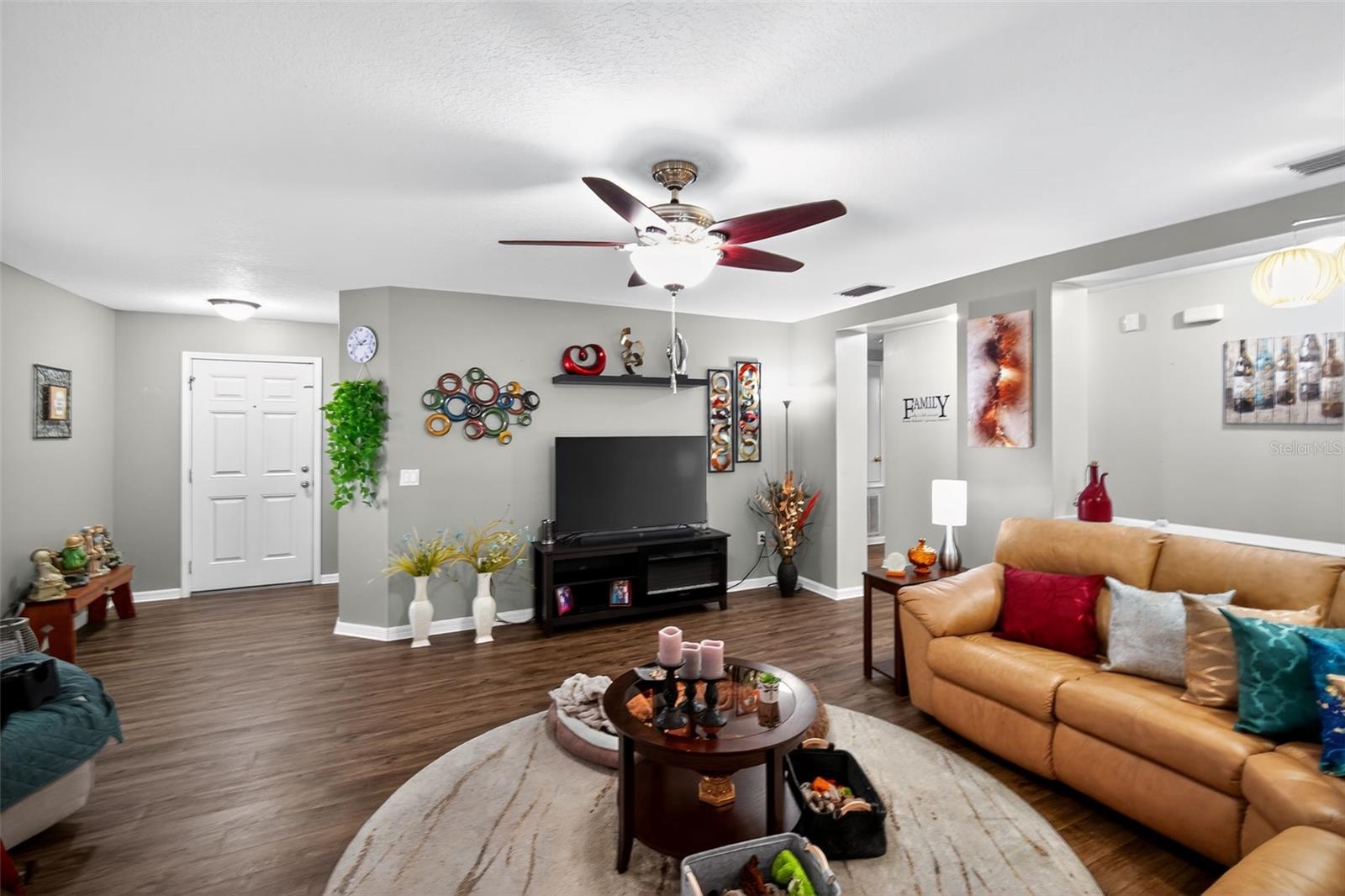 Image 3 of 29 For 2608 Whitewood Road