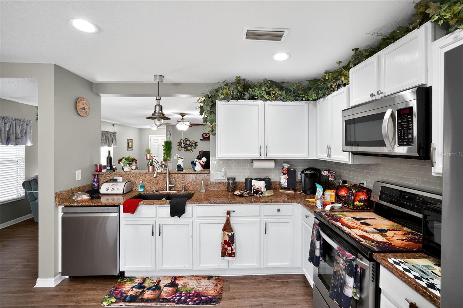 Image 7 of 29 For 2608 Whitewood Road