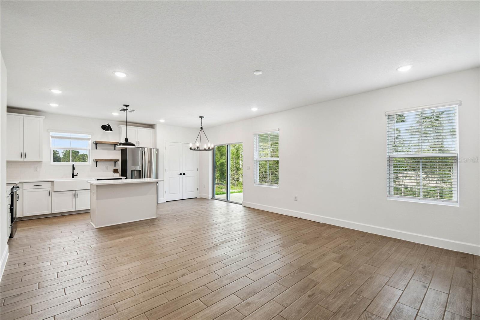 Image 11 of 32 For 8279 Travis Drive 48