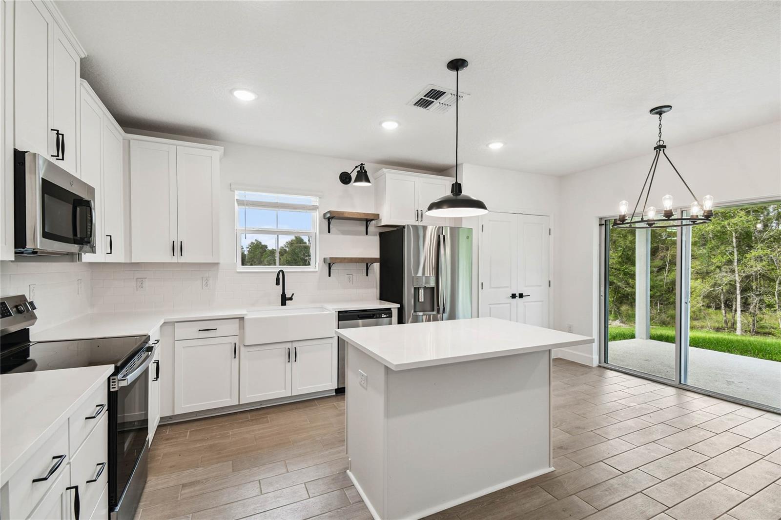 Image 2 of 32 For 8279 Travis Drive 48