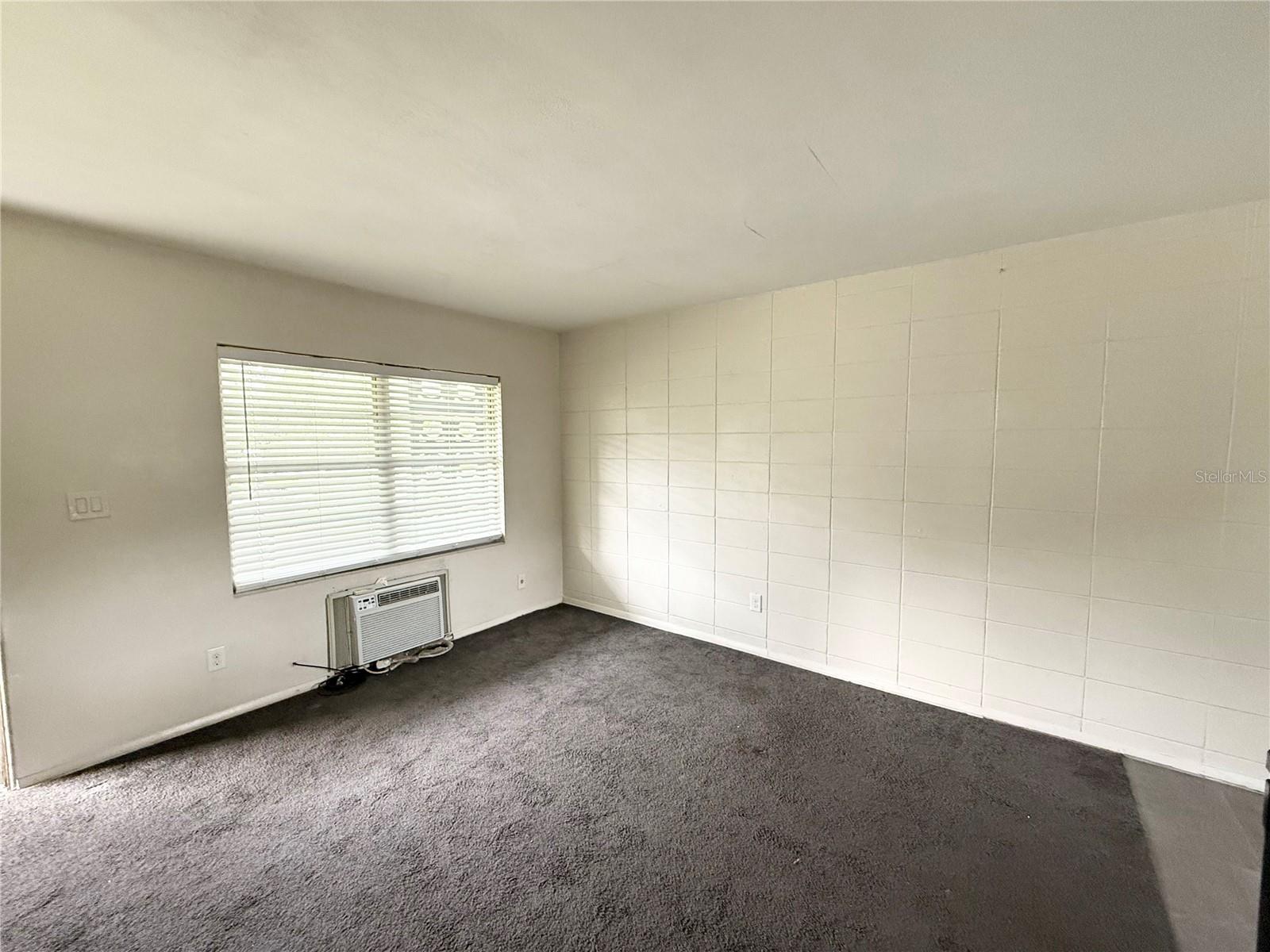Image 4 of 18 For 639 Ramona Lane 6