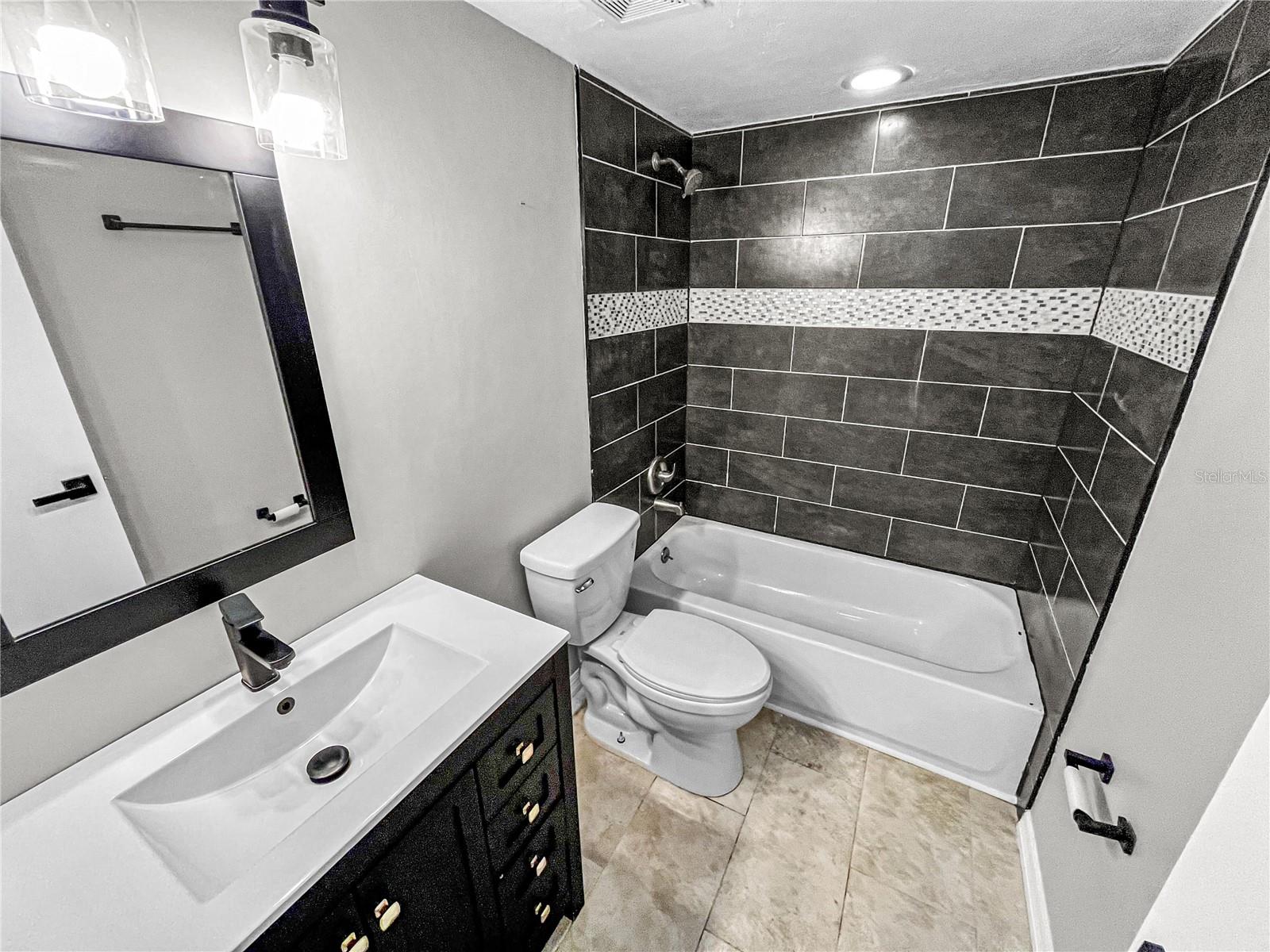 Image 7 of 18 For 5530 8th Place