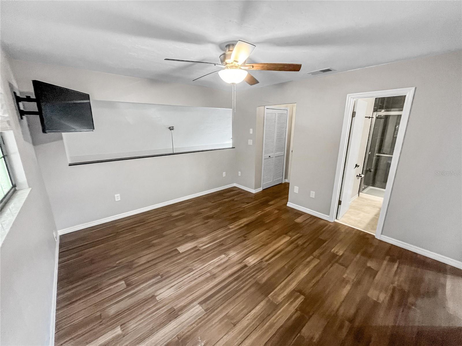 Image 9 of 18 For 5530 8th Place
