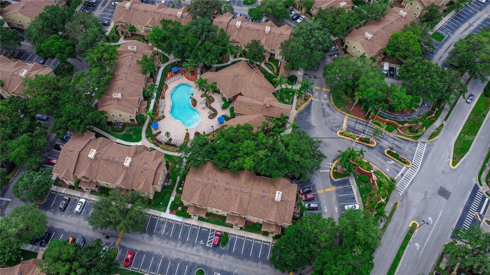 Image 36 of 42 For 837 Grand Regency Point 207