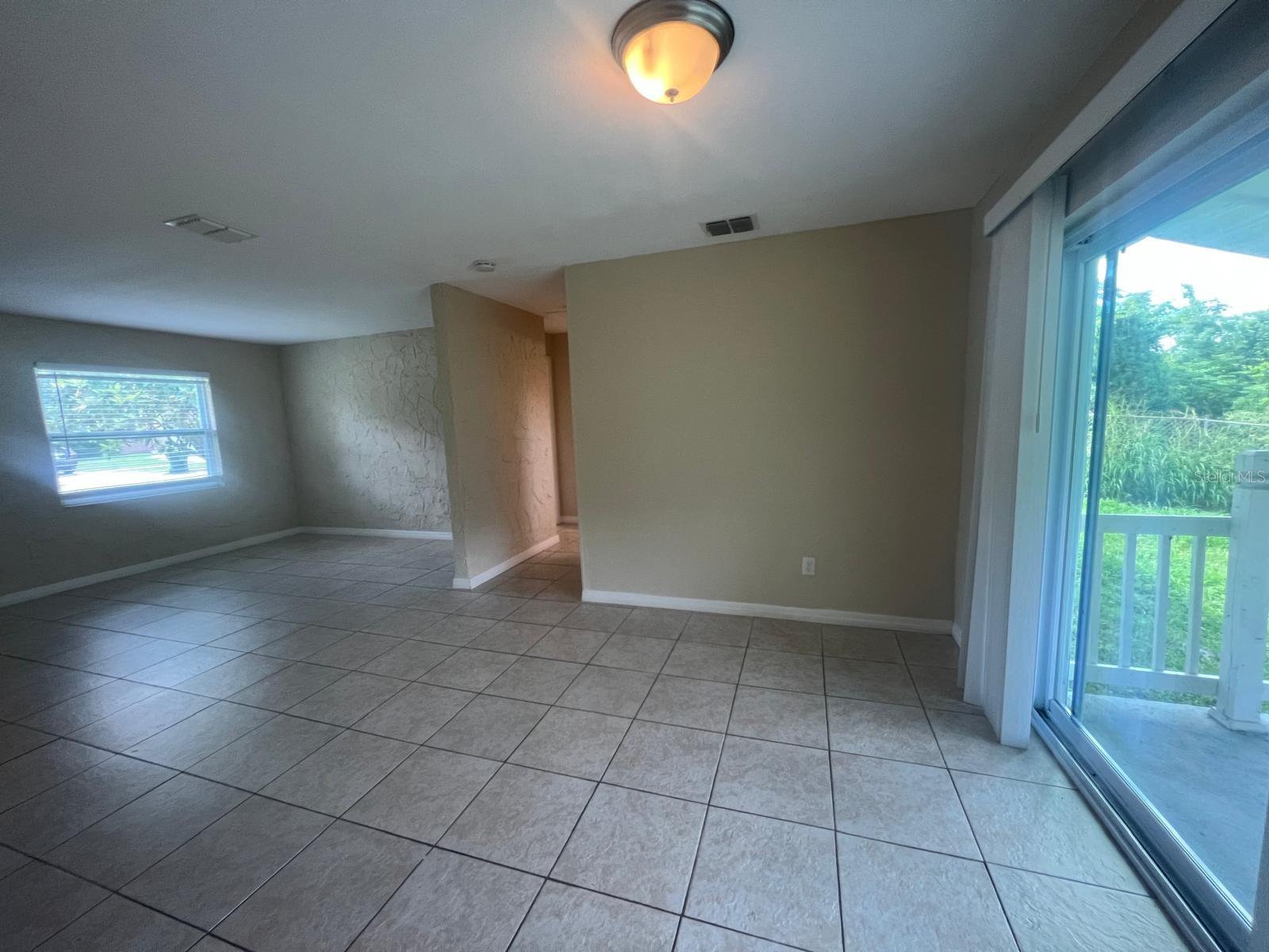 Image 5 of 15 For 2130 Messina Avenue