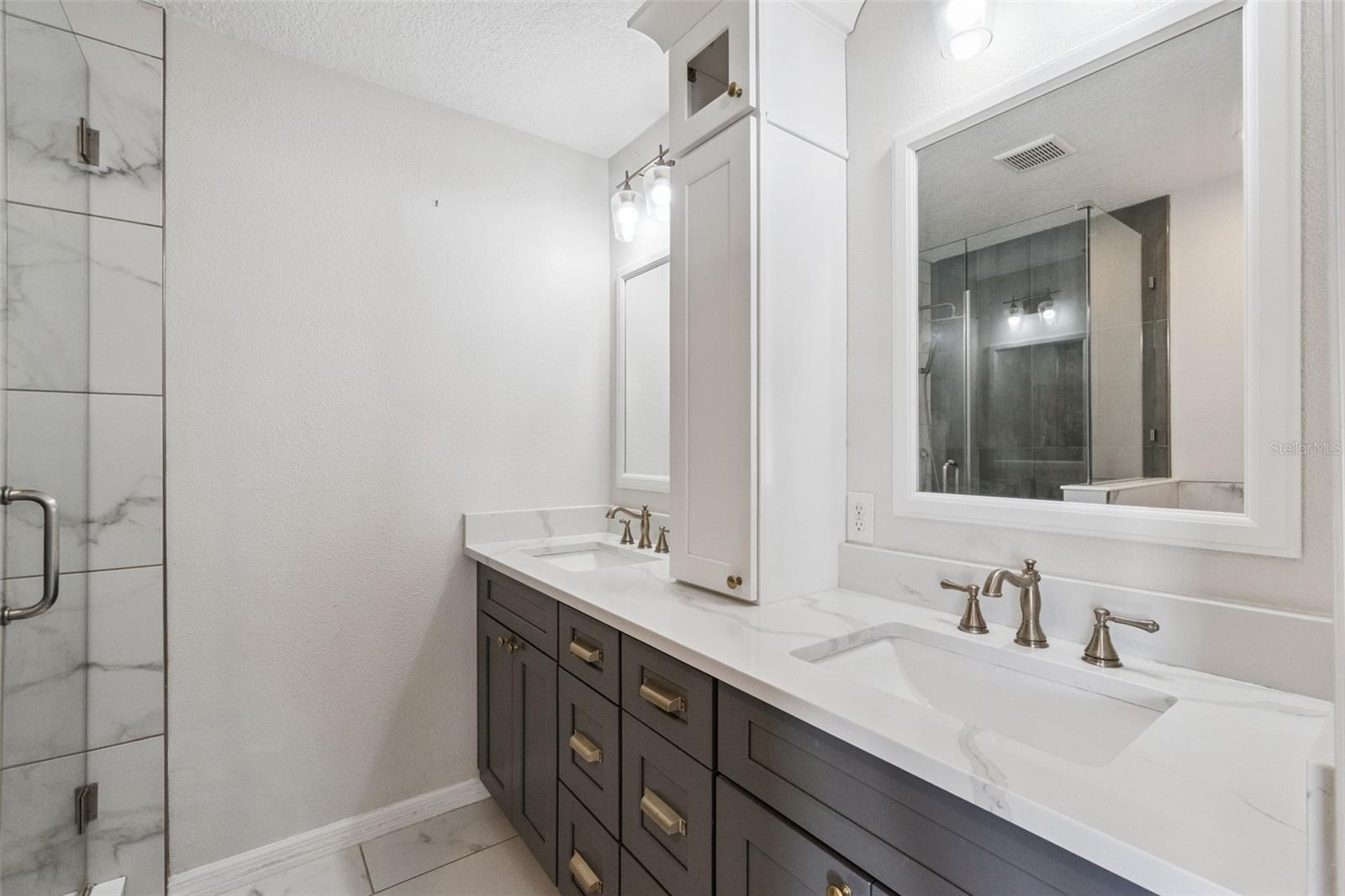 Image 11 of 32 For 740 Baffie Avenue