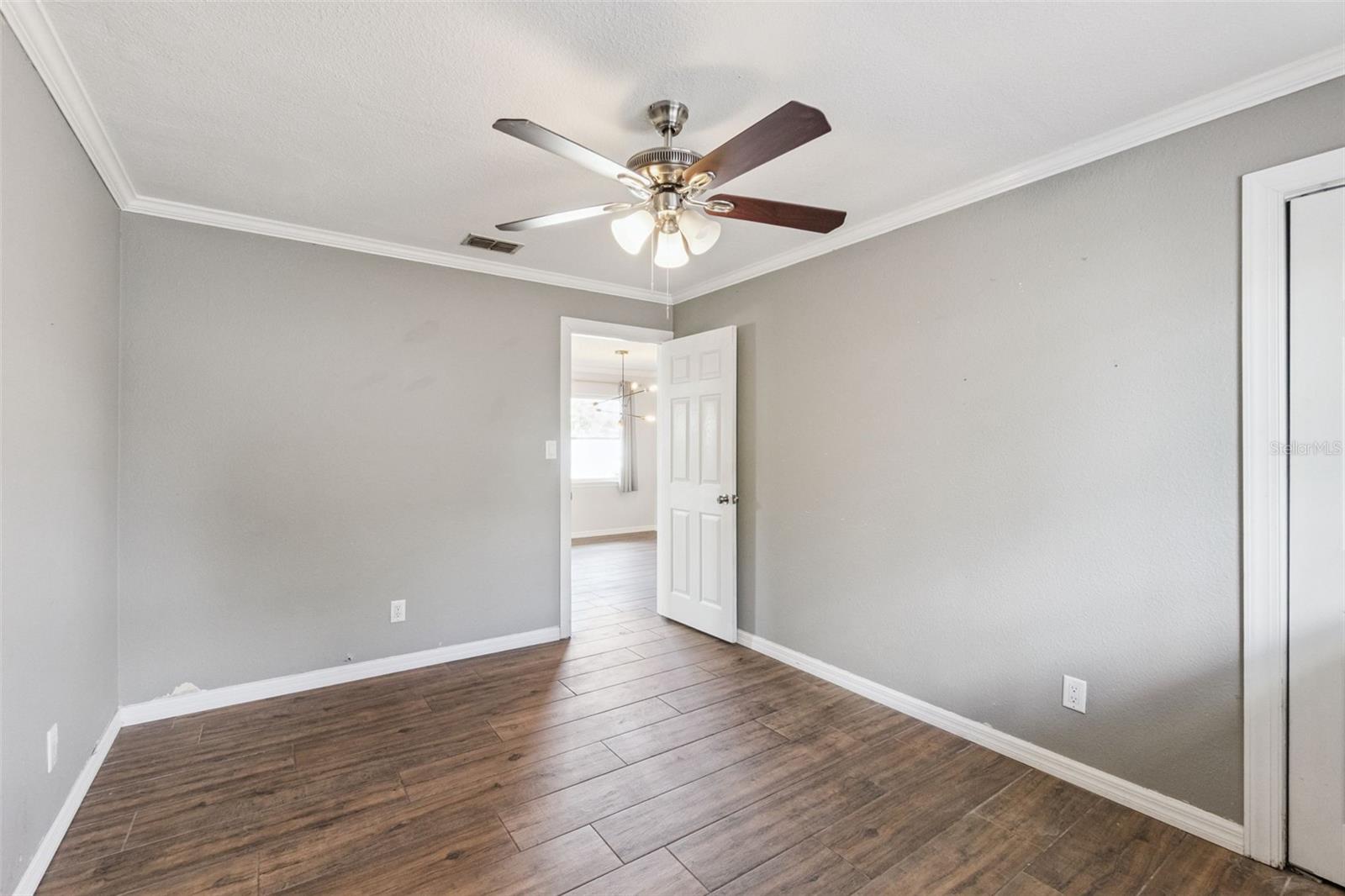 Image 18 of 32 For 740 Baffie Avenue