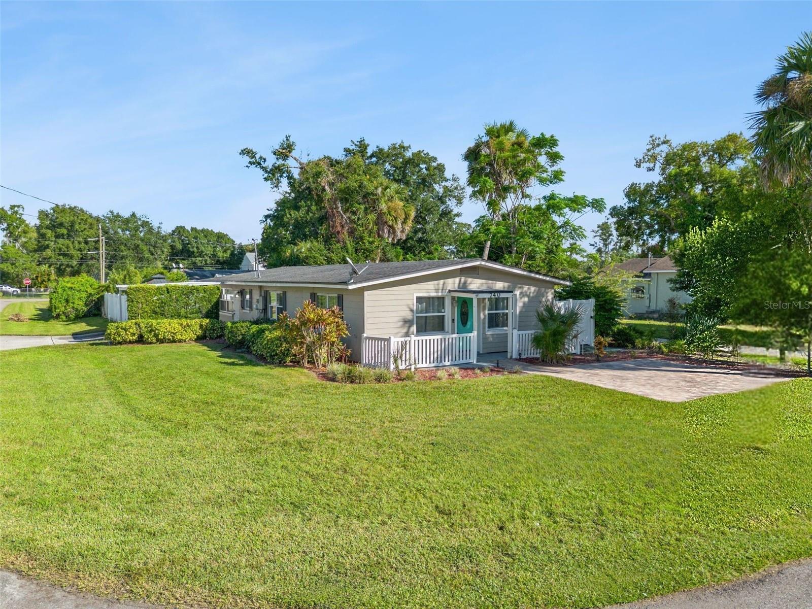 Image 2 of 32 For 740 Baffie Avenue