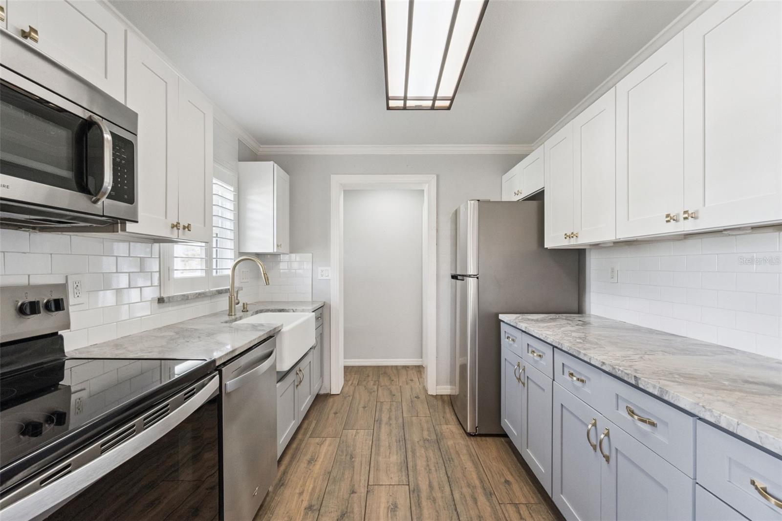 Image 6 of 32 For 740 Baffie Avenue
