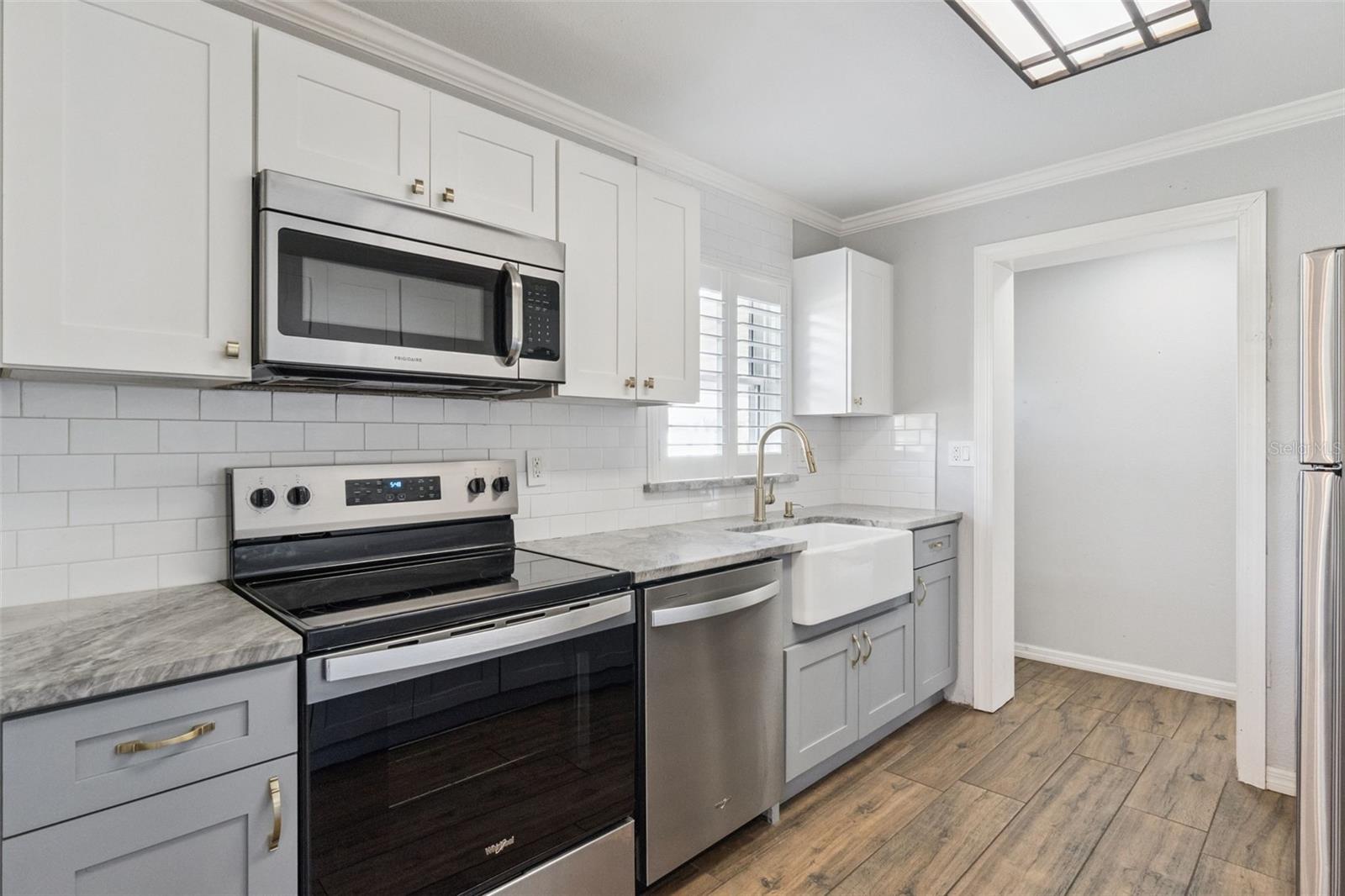 Image 7 of 32 For 740 Baffie Avenue