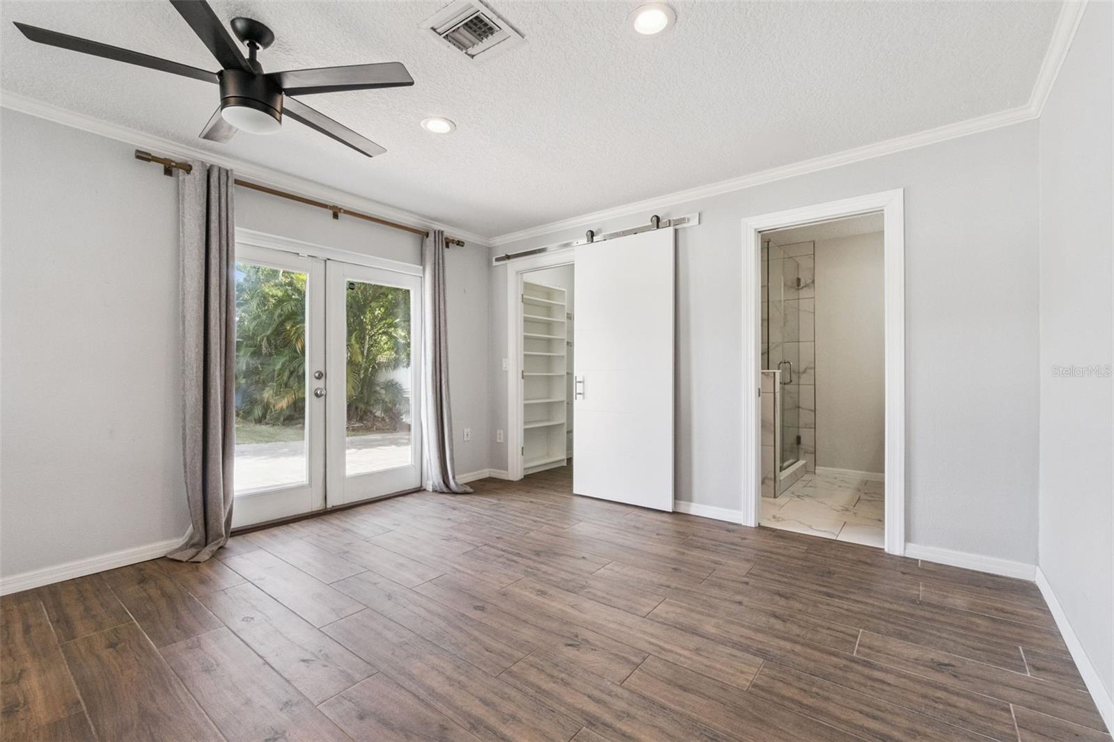 Image 9 of 32 For 740 Baffie Avenue