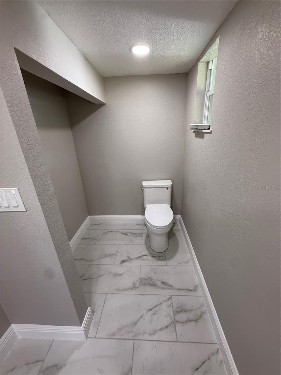 Image 18 of 21 For 1007 San Domingo Road