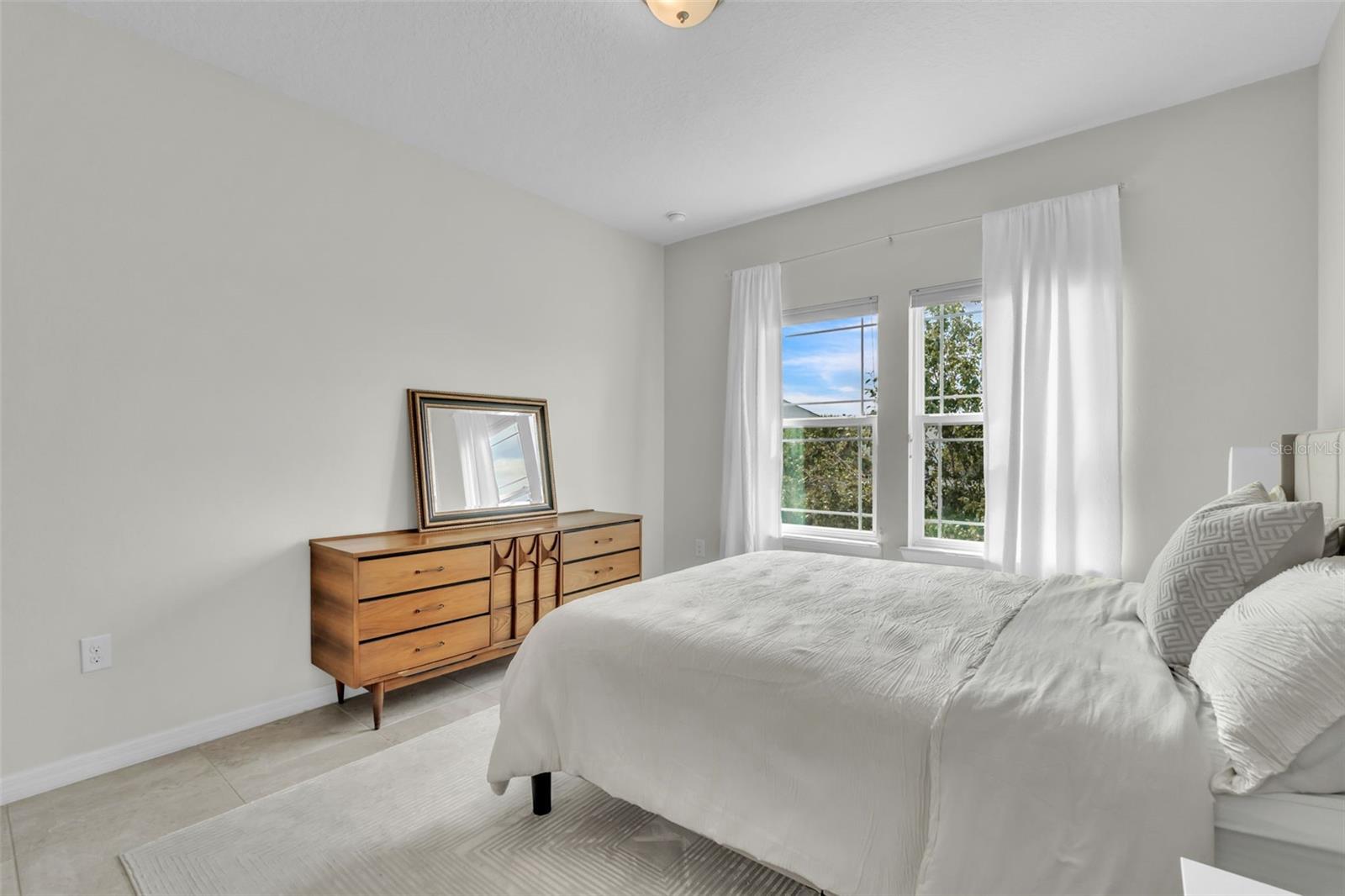 Image 31 of 40 For 8561 Lovett Avenue
