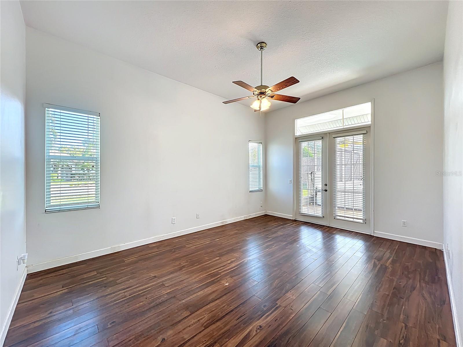 Image 24 of 48 For 3311 Sterling Lake Circle