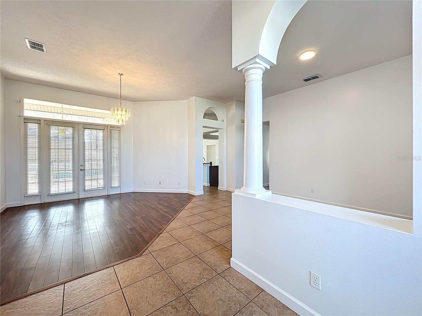 Image 5 of 48 For 3311 Sterling Lake Circle