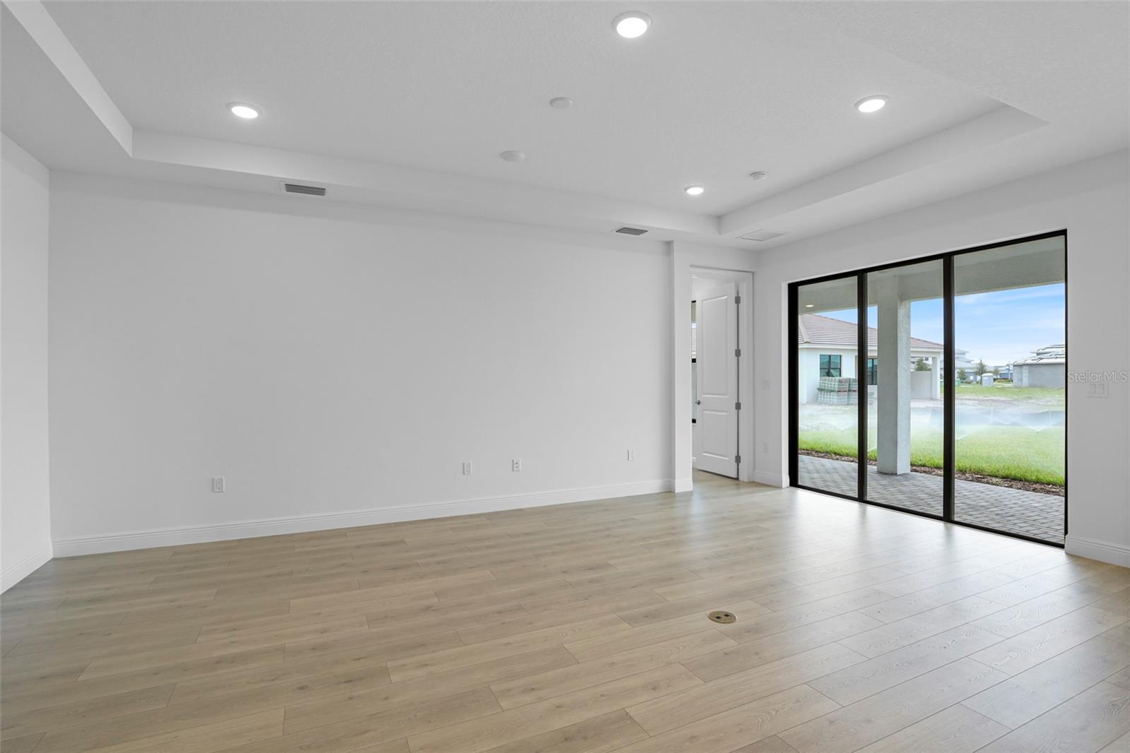 Image 17 of 55 For 18373 Rockport Place