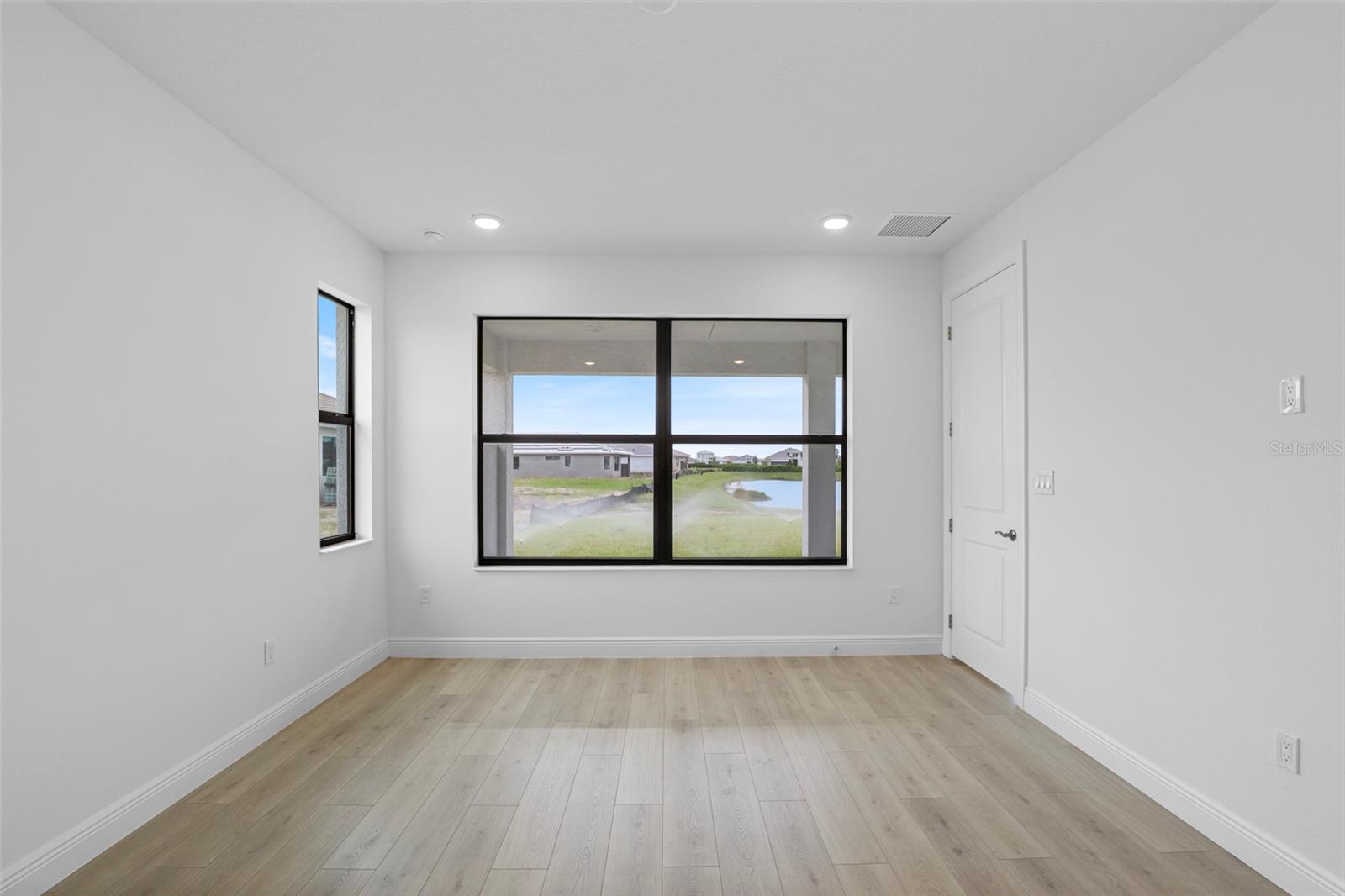 Image 9 of 55 For 18373 Rockport Place