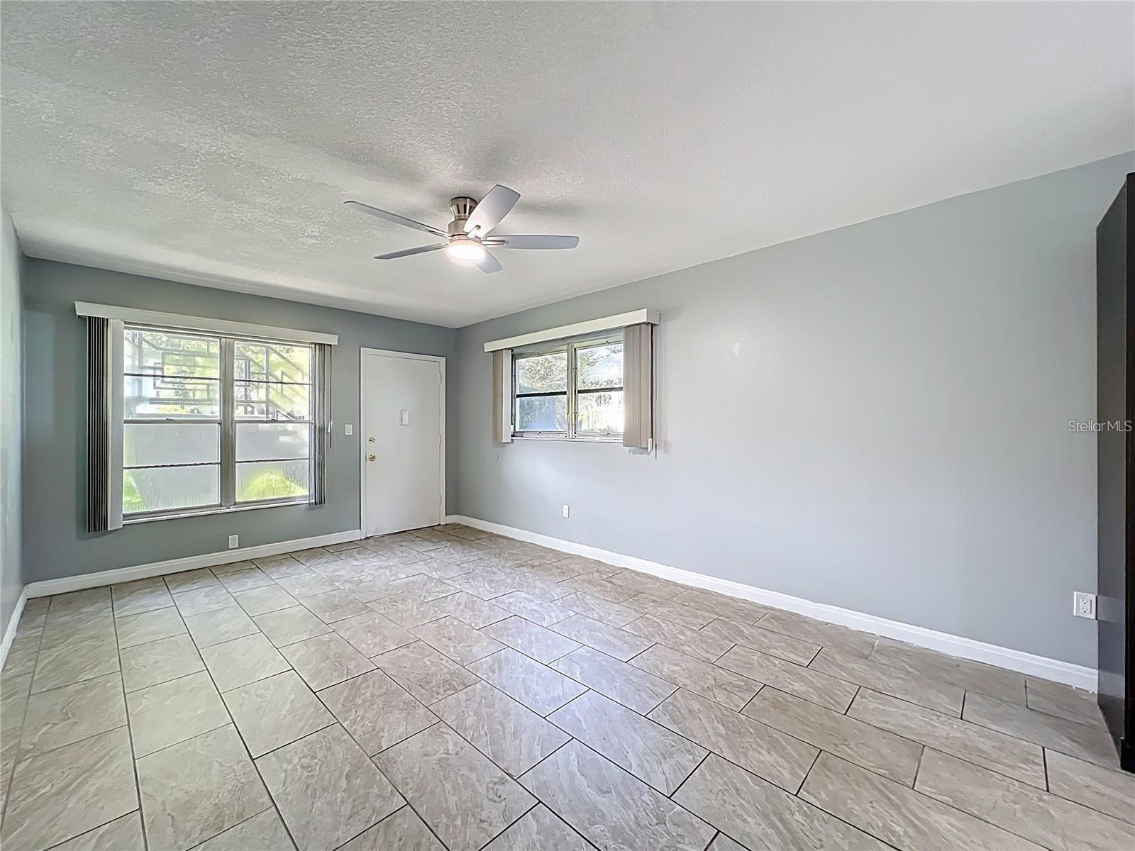 Image 10 of 21 For 825 Primrose Drive 113