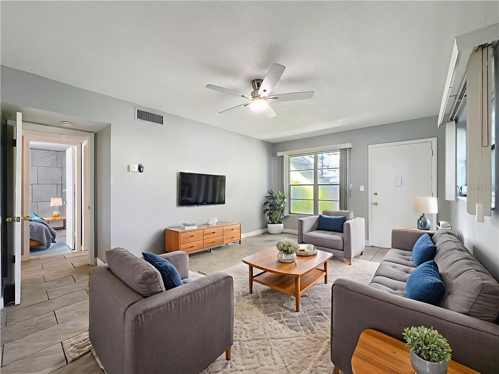 Image 4 of 21 For 825 Primrose Drive 113