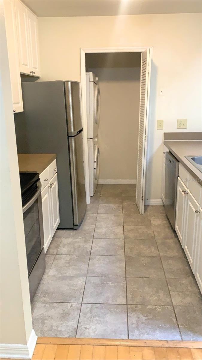 Image 8 of 23 For 5968 Westgate Drive 304