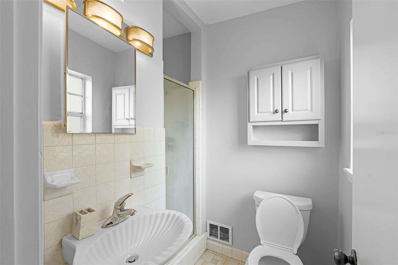 Image 14 of 15 For 4411 Montclair Road