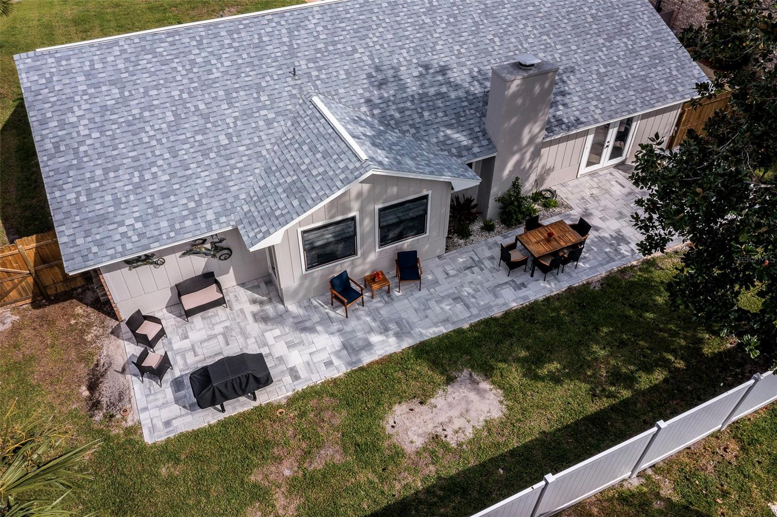 Image 3 of 24 For 1506 Poplar Drive