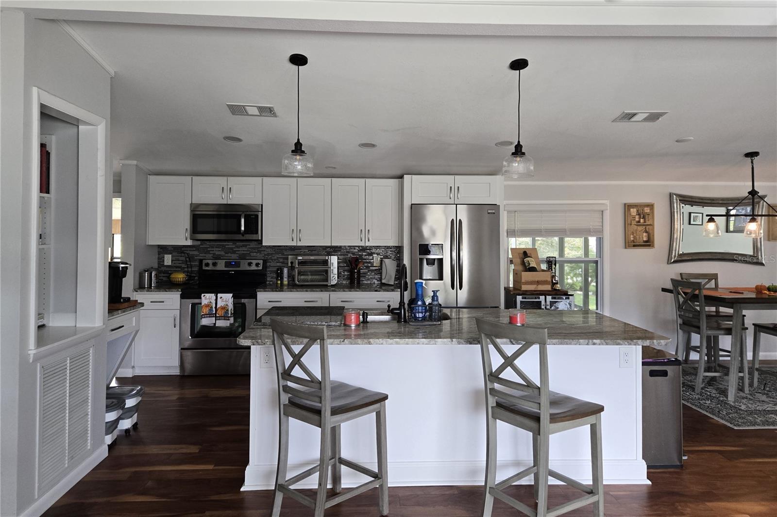 Image 11 of 23 For 2314 Loveplum Court 639