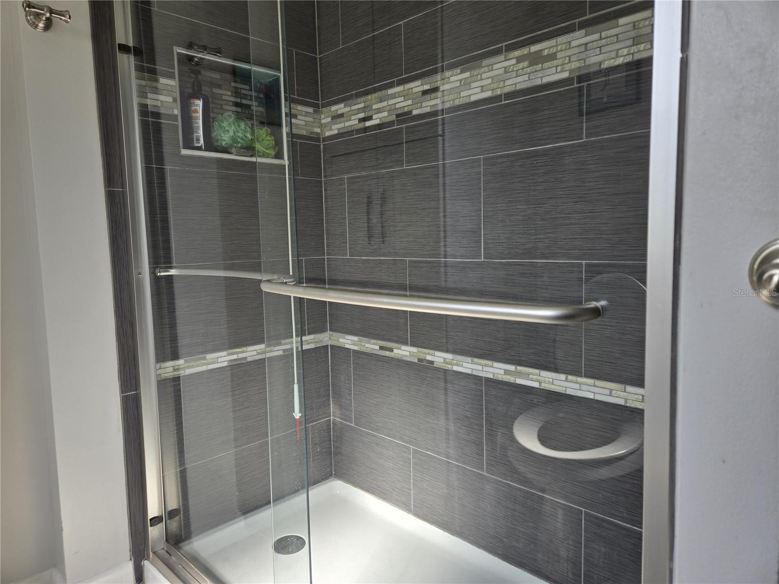 Image 20 of 23 For 2314 Loveplum Court 639