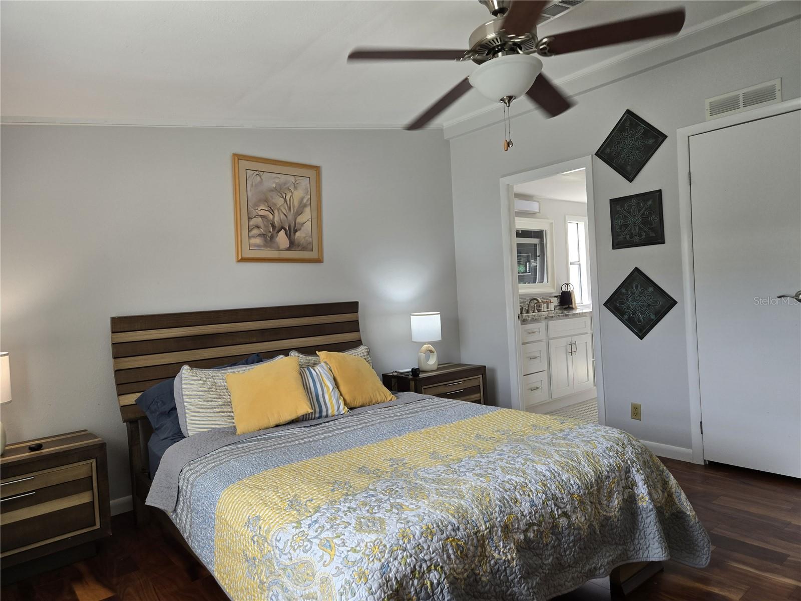 Image 21 of 23 For 2314 Loveplum Court 639