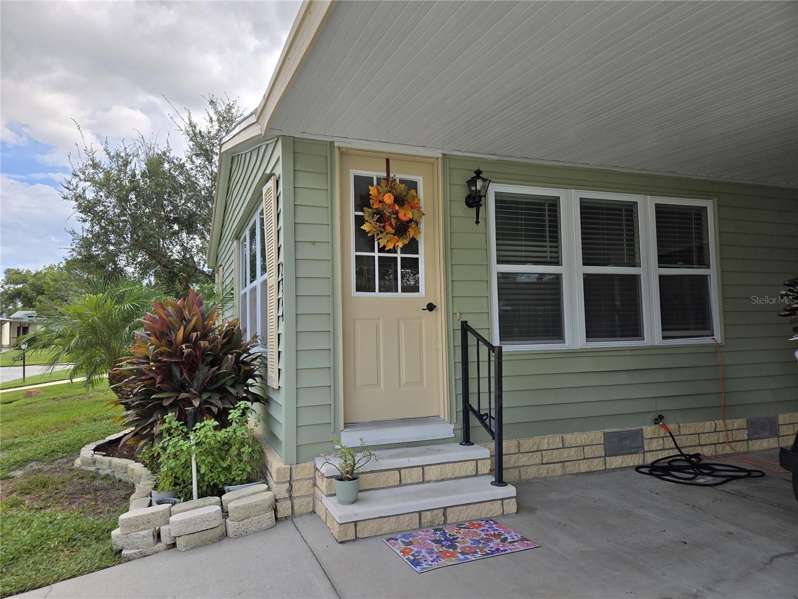 Image 6 of 23 For 2314 Loveplum Court 639