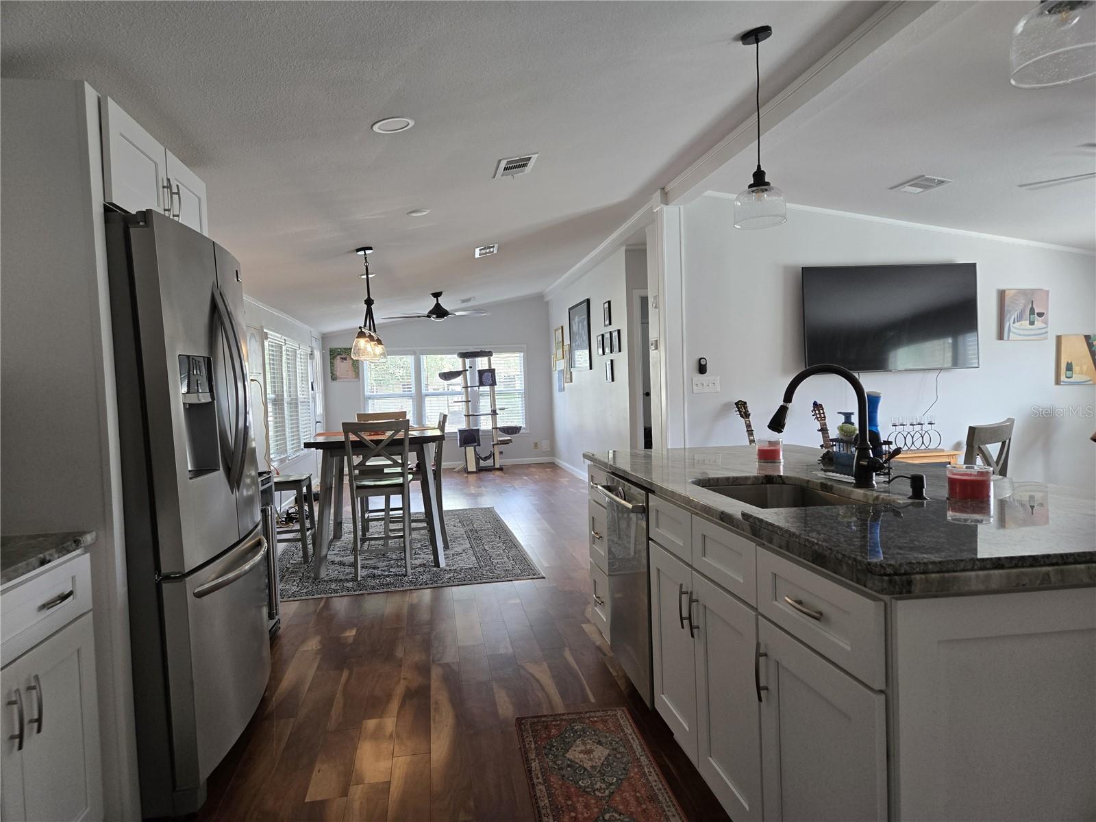 Image 9 of 23 For 2314 Loveplum Court 639