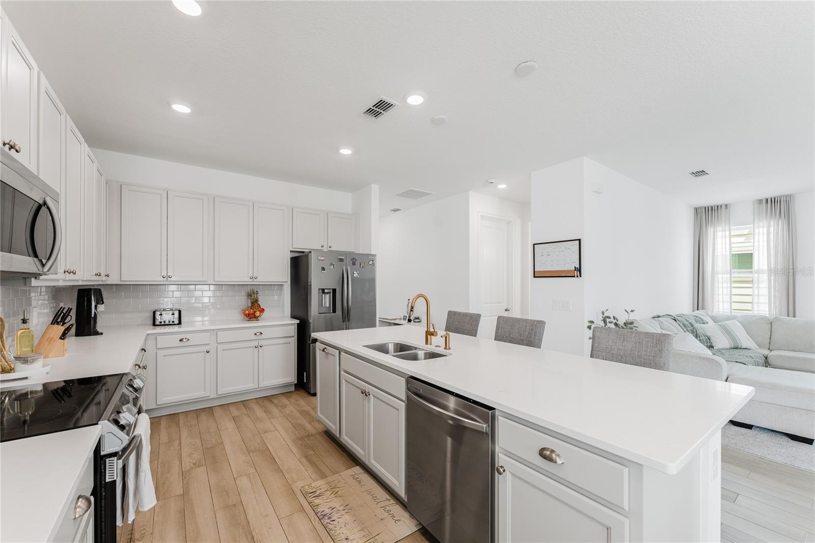 Image 14 of 60 For 11359 Pixie Mandarin Court