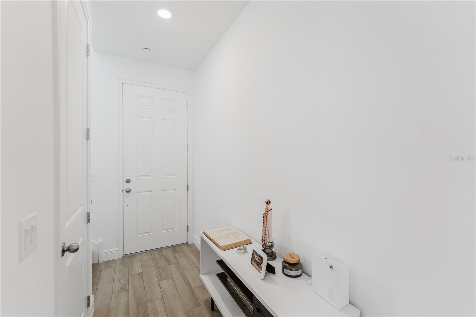 Image 7 of 60 For 11359 Pixie Mandarin Court