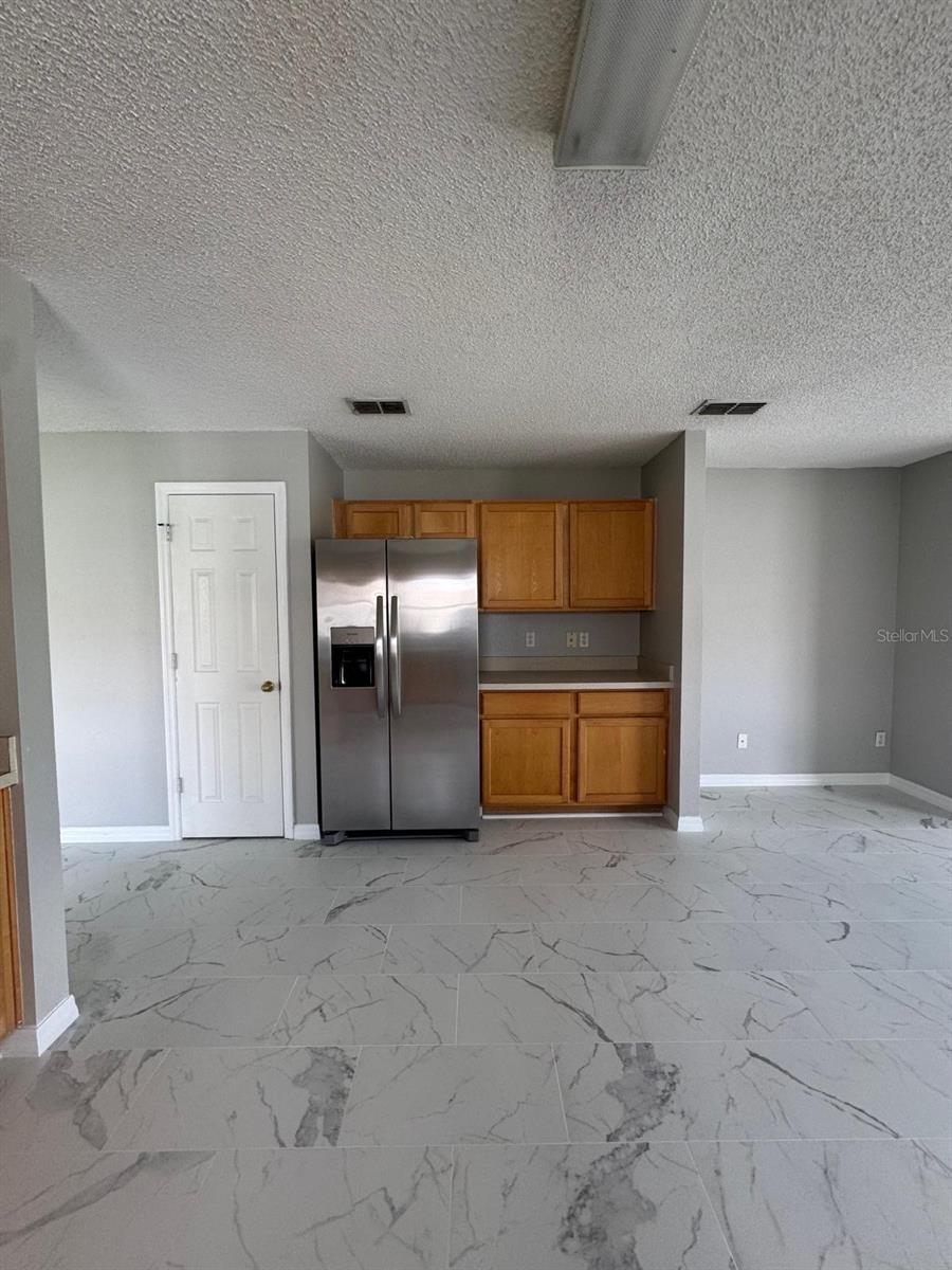 Image 11 of 29 For 714 Crystal Bay Lane