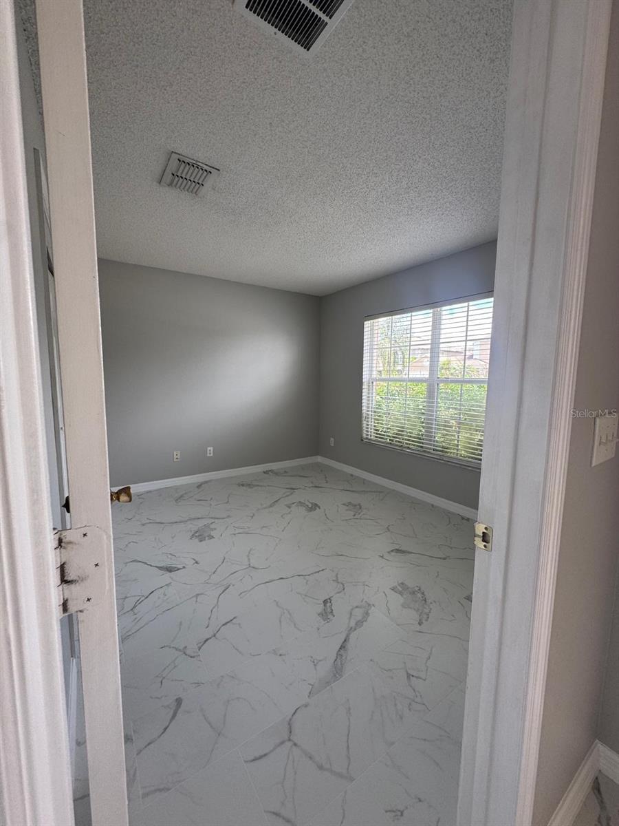 Image 21 of 29 For 714 Crystal Bay Lane