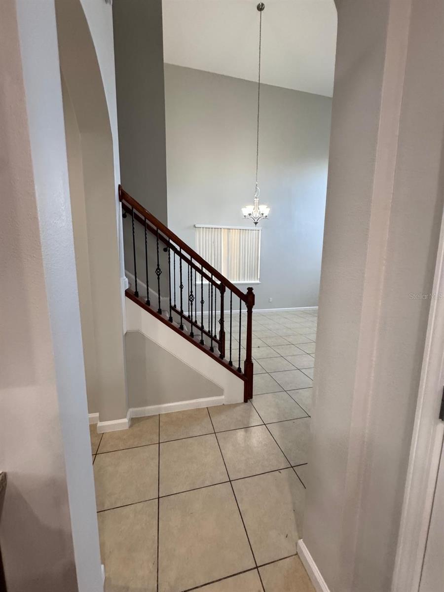 Image 17 of 25 For 624 Spring Oak Circle