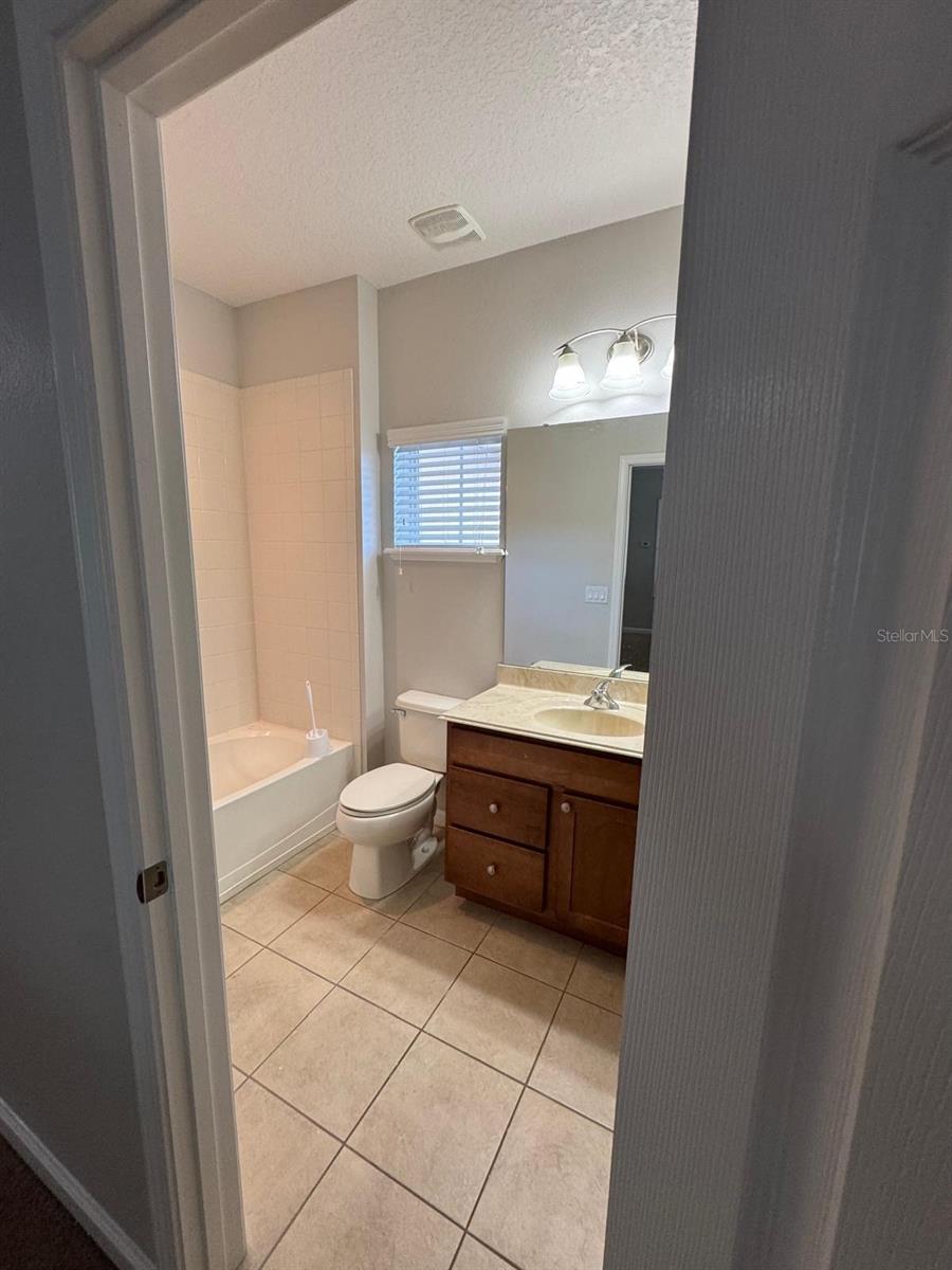 Image 18 of 25 For 624 Spring Oak Circle