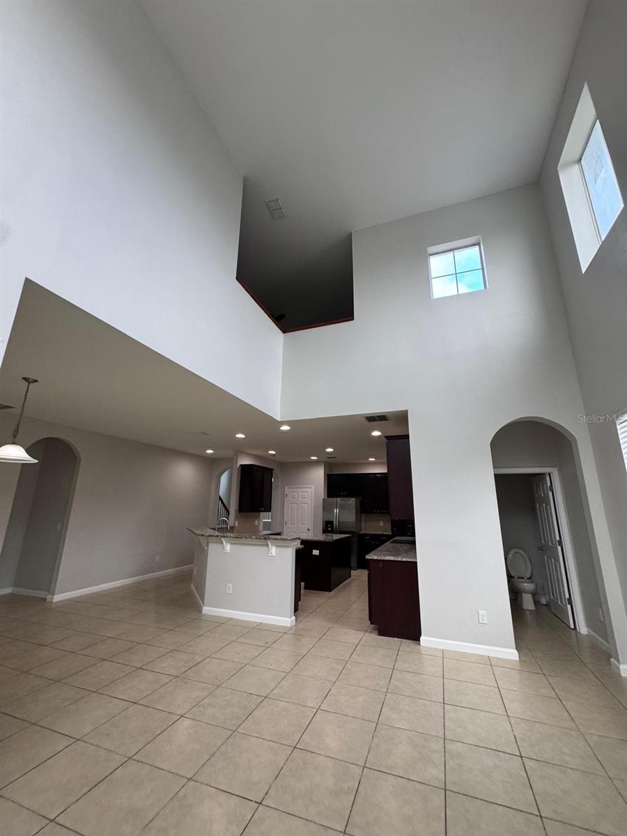 Image 4 of 25 For 624 Spring Oak Circle