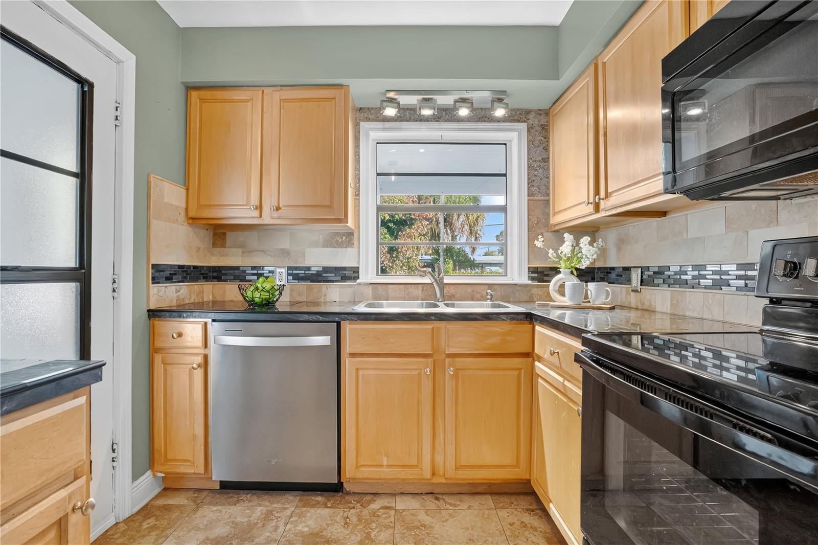 Image 5 of 37 For 3213 Dupree Avenue