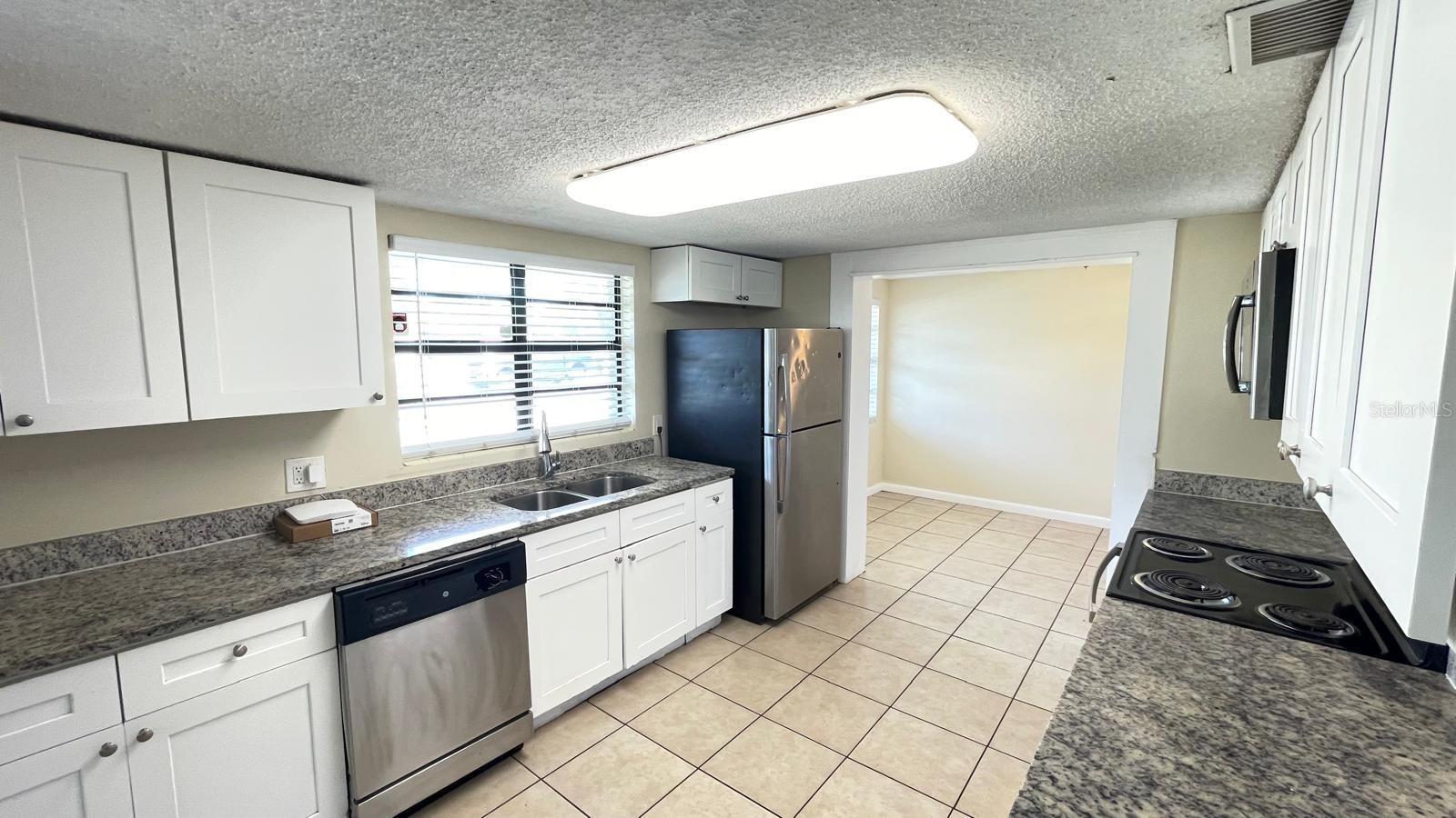 Image 6 of 18 For 1413 Hialeah Drive
