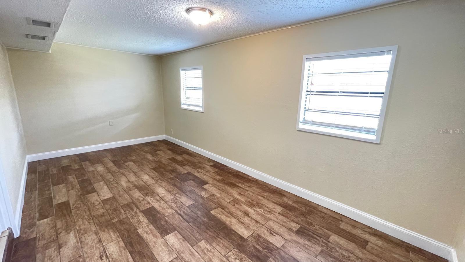 Image 9 of 18 For 1413 Hialeah Drive