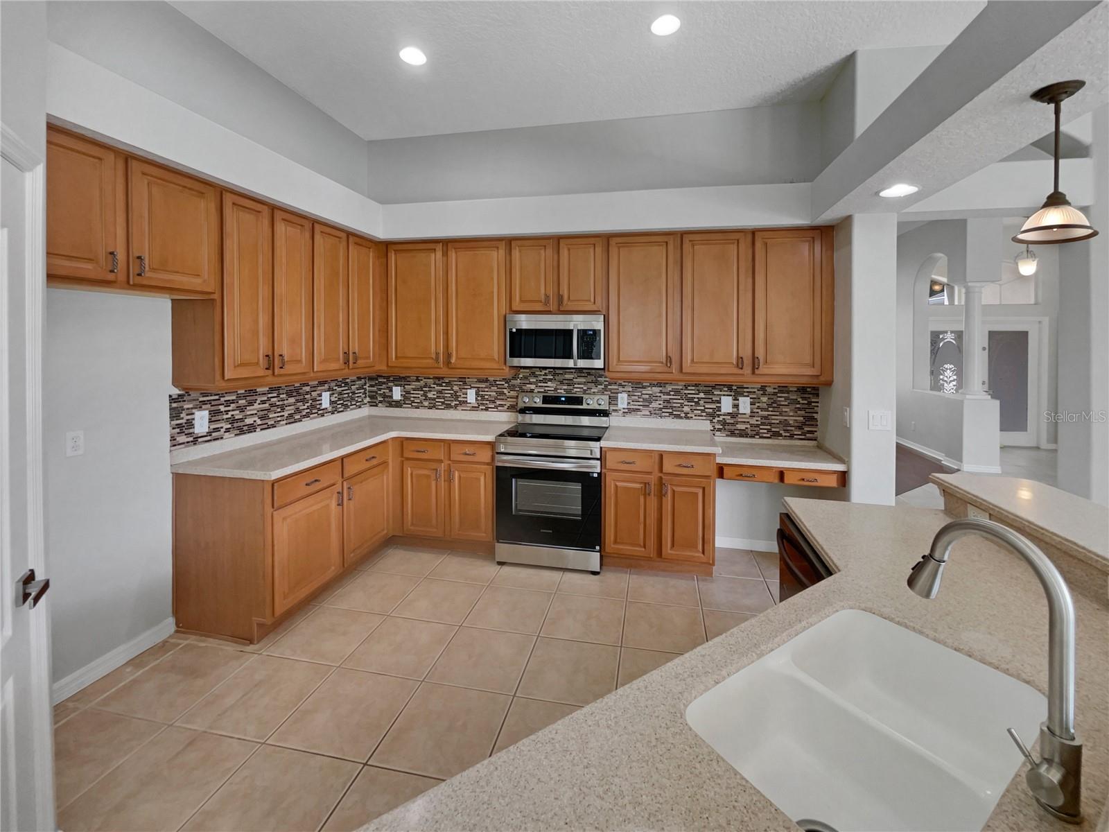 Image 11 of 35 For 7143 Lake Carlisle Boulevard
