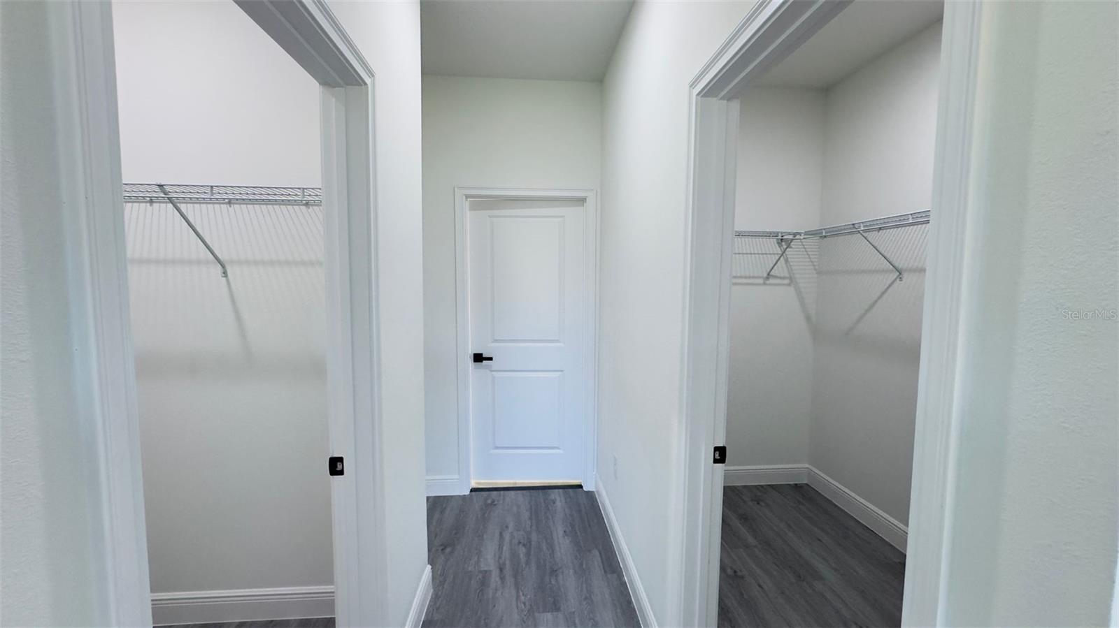 Image 12 of 23 For 9848 Cortlandt Drive