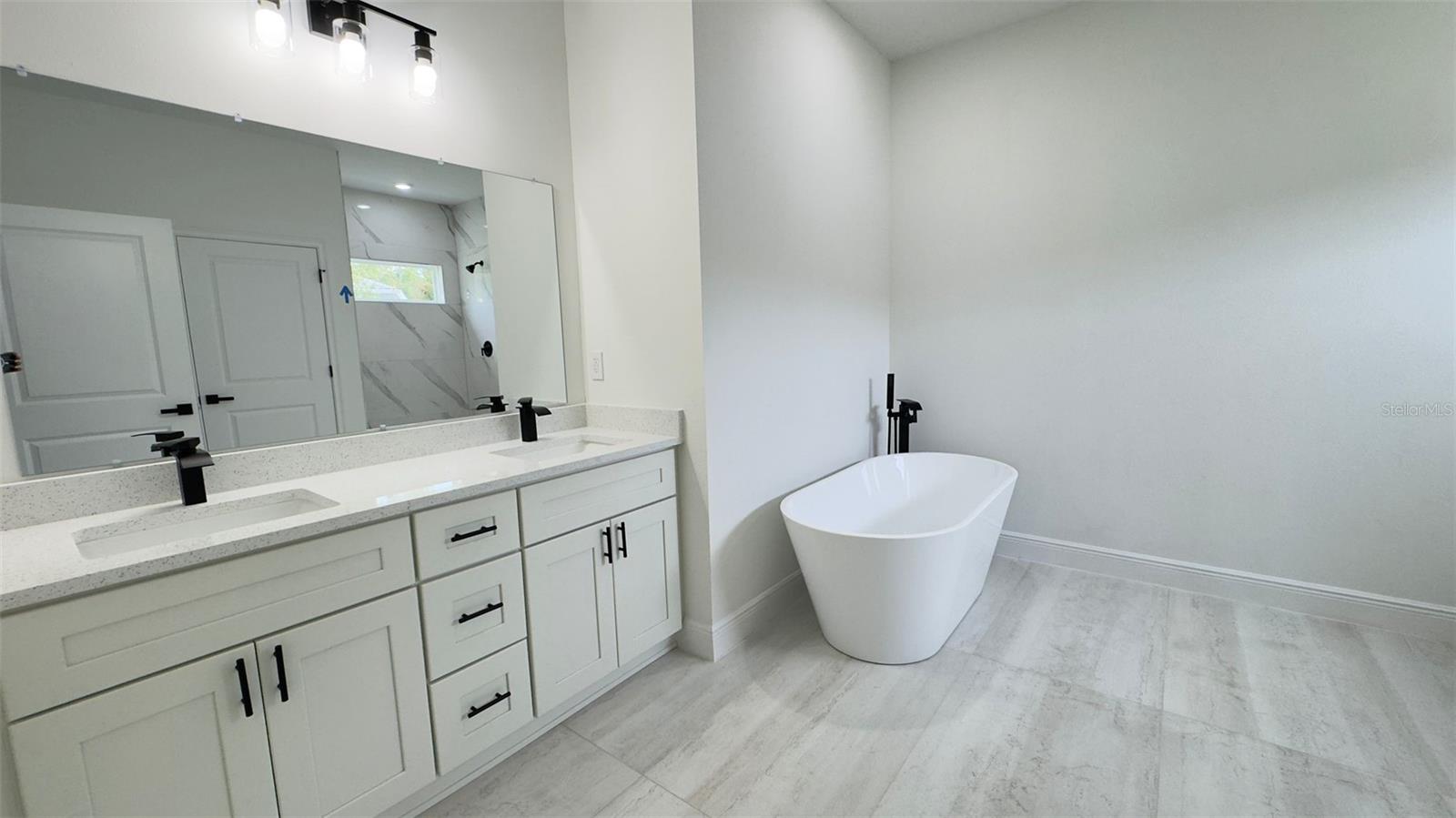 Image 14 of 23 For 9848 Cortlandt Drive