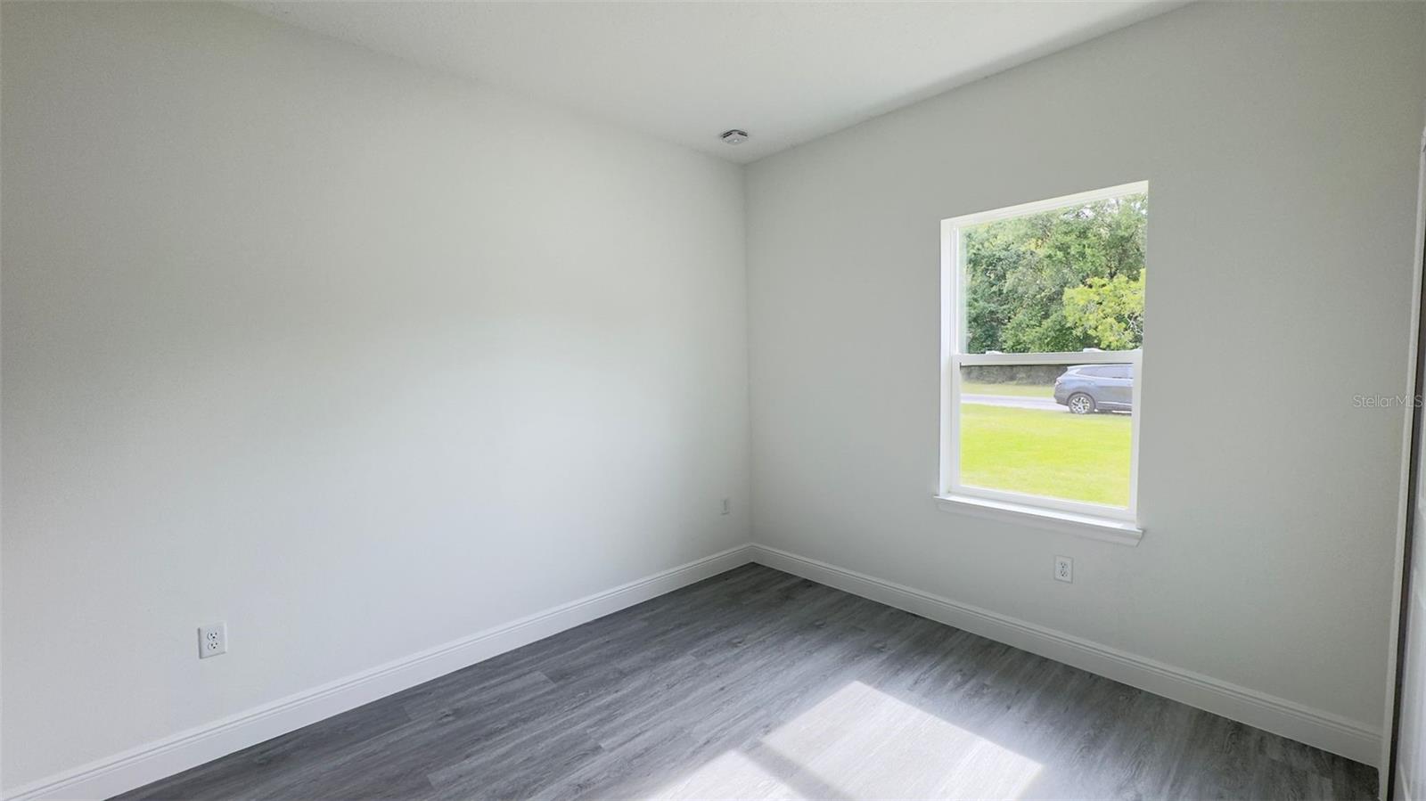 Image 15 of 23 For 9848 Cortlandt Drive