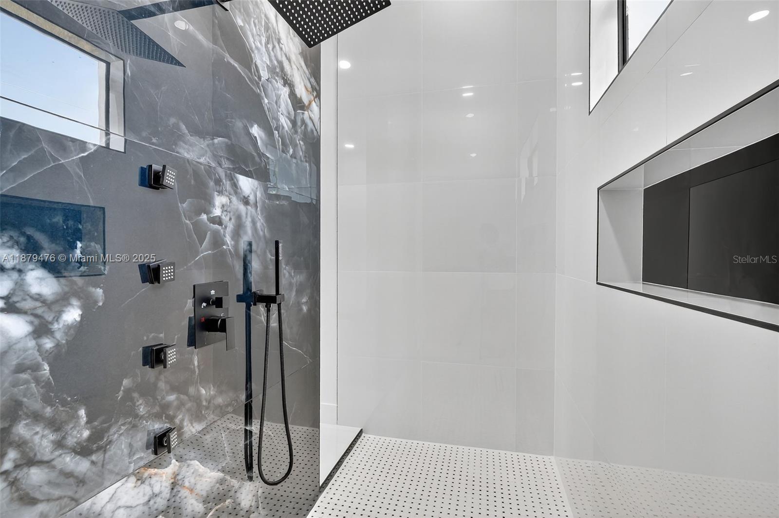 Image 31 of 54 For 2107 2nd Place