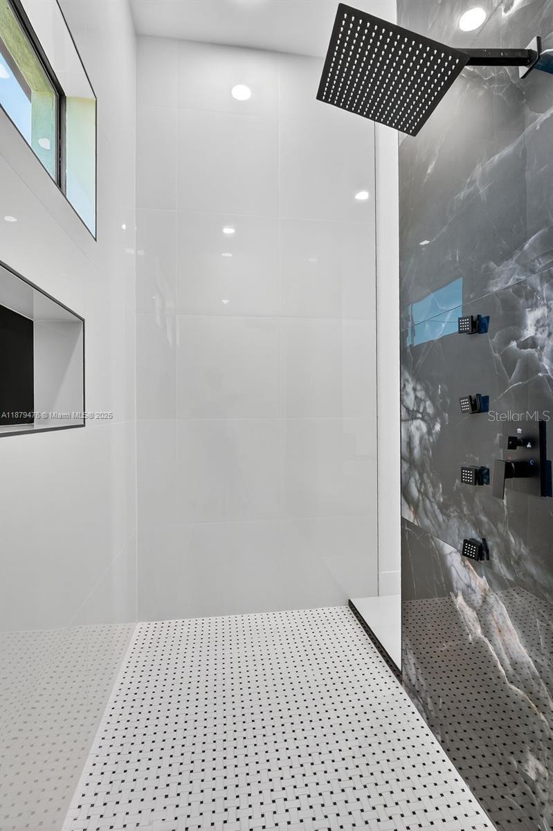 Image 32 of 54 For 2107 2nd Place