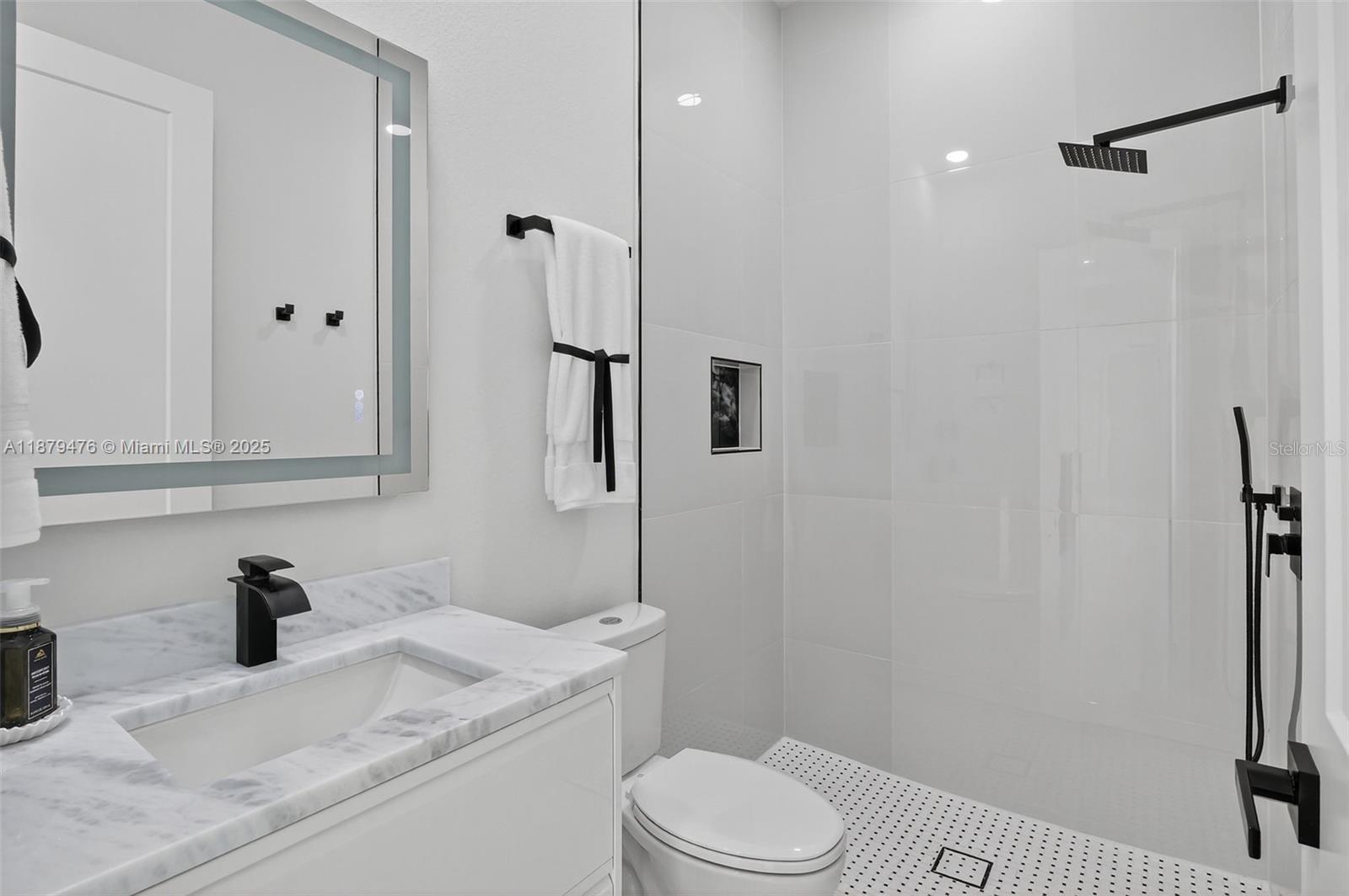 Image 35 of 54 For 2107 2nd Place